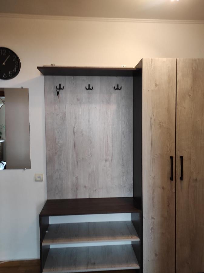 Comfortable Apartments In Centre With 3 Bedrooms Rivne Eksteriør bilde